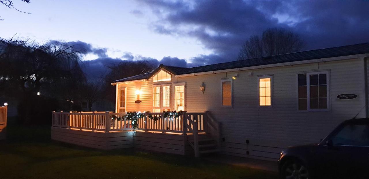 Caravan In The Cotswolds Villa Cirencester Ngoại thất bức ảnh