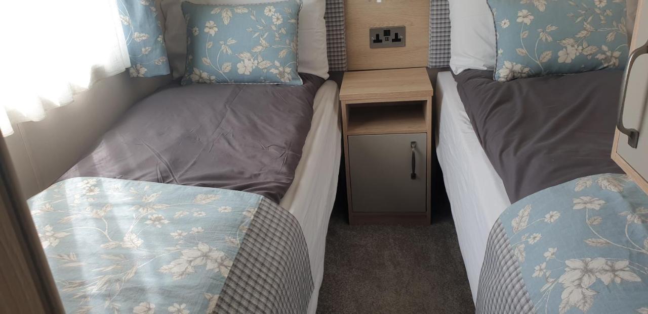 Caravan In The Cotswolds Villa Cirencester Ngoại thất bức ảnh
