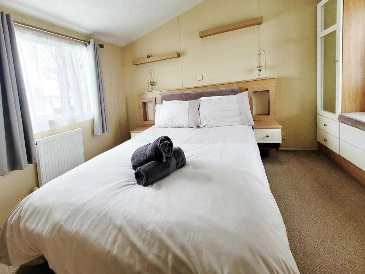 Caravan In The Cotswolds Villa Cirencester Ngoại thất bức ảnh